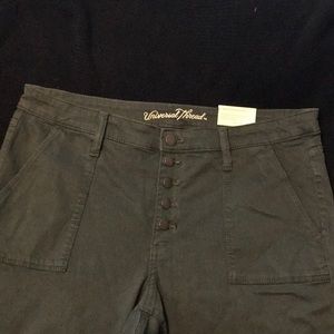 Universal Threads High-Rise Skinny Pant